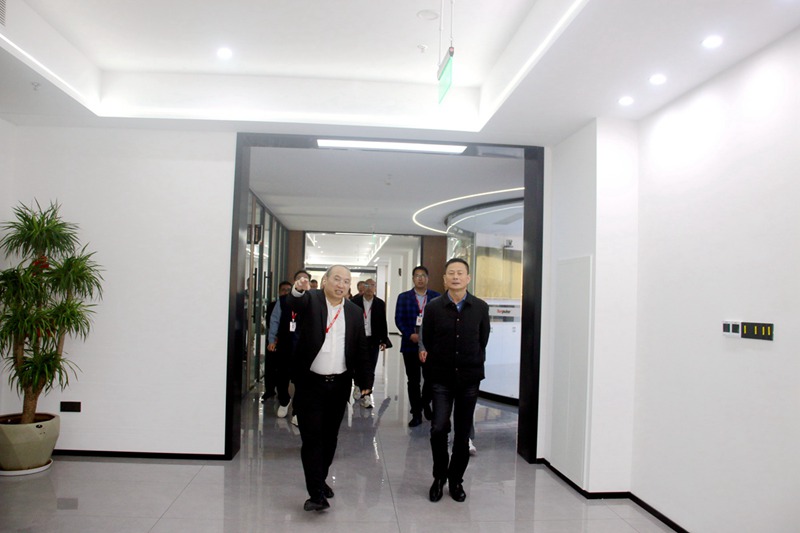 市工商聯(lián)黨組成員、副主席李先進(jìn)調(diào)研圣普集團(tuán) 贊譽(yù)“專(zhuān)精特新”發(fā)展模式